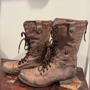 Steve Madden Boot size 8